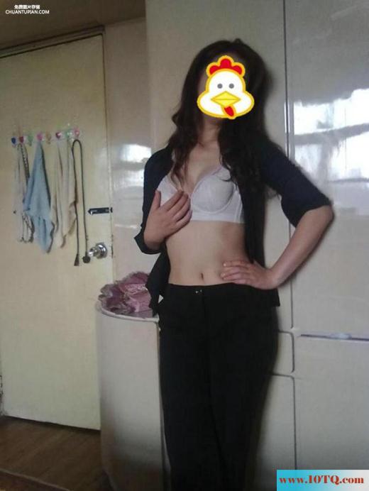 黑丝女友的完美展现(11P)