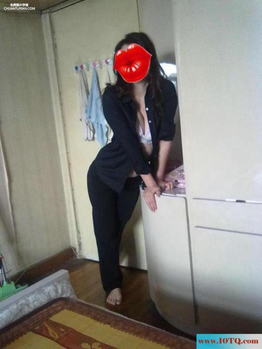 黑丝女友的完美展现(11P)
