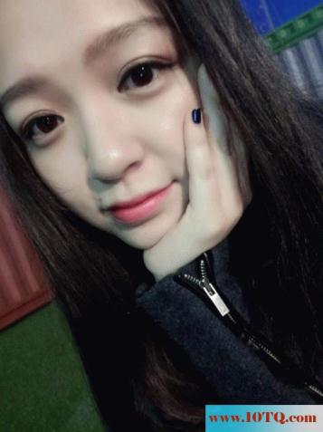 极品女友喜欢在野外含我的(22P)