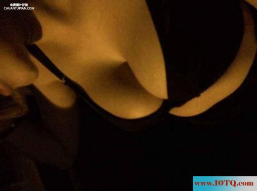 巨乳女友影楼私拍拿出与大家分享(14P)