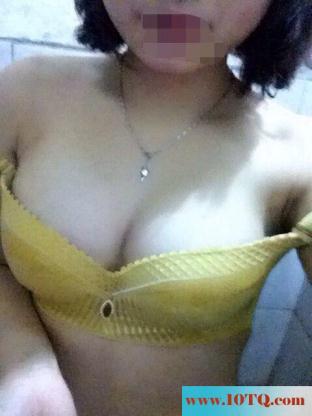 看着女朋友胸长大(12P)
