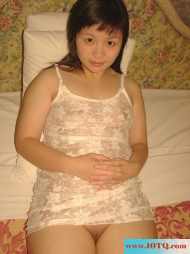 婉芳之初中女教师自拍照意外流出(13P)