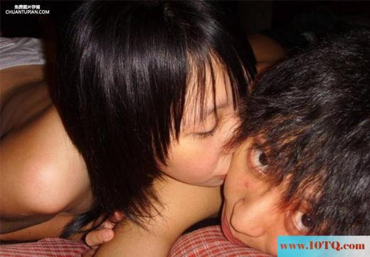 小情侣露脸忘情自拍艳照流出爽了吧(15P)
