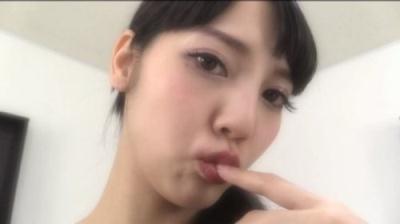 みづなれいが、ねっとり、たっぷり淫语を発し