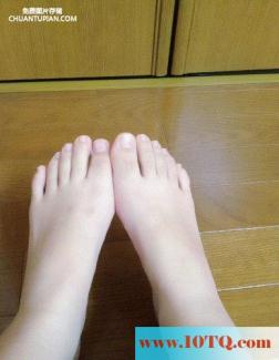 白富美镜前裸体自拍(16P)