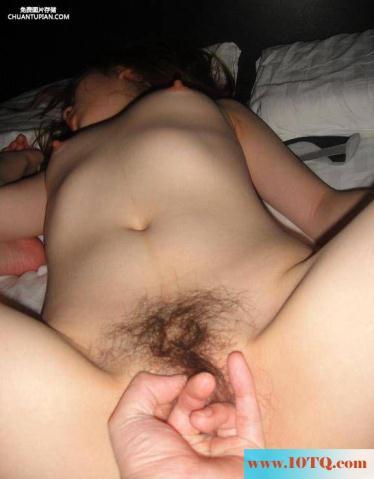 很满意老婆那湿润骚穴挺拔美乳性爱很性福(11P