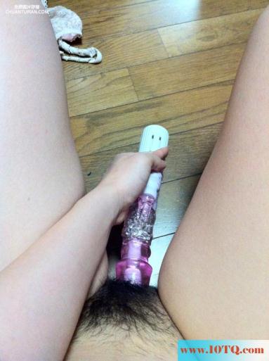 可爱的粉蝶自慰器(11P)