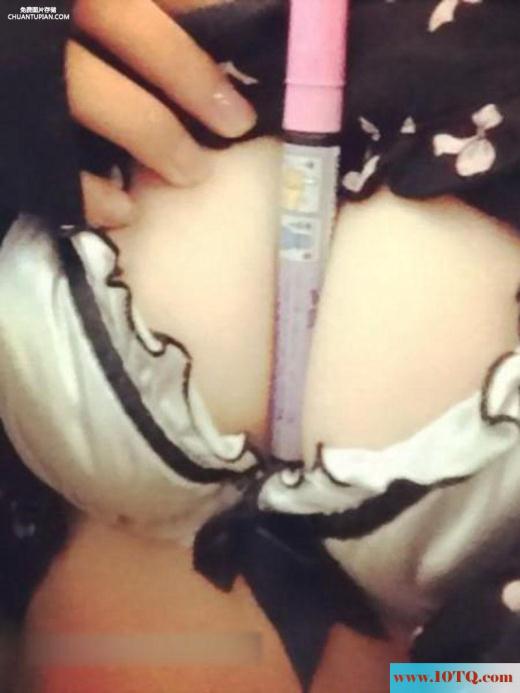 女友发起骚自拍(11P)