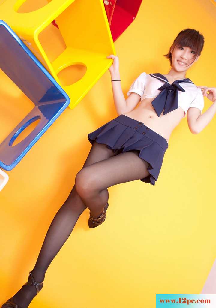 学生妹制服美女秀性感长腿黑丝【13P】