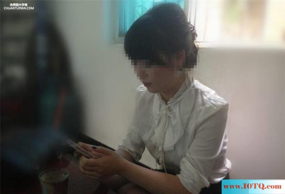 黑丝女秘(17P)