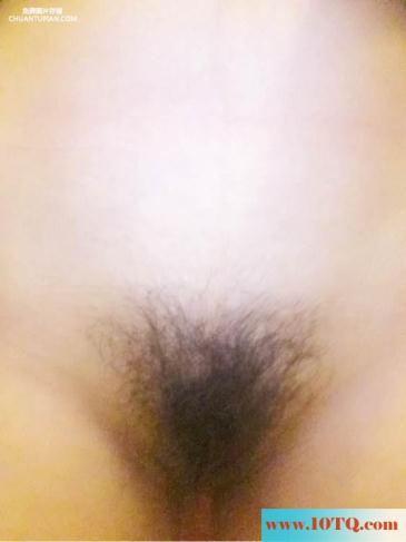 看了同事手机里的自拍才知道这幺骚(24P)