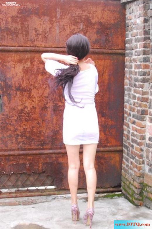 人妻情趣自拍(11P)
