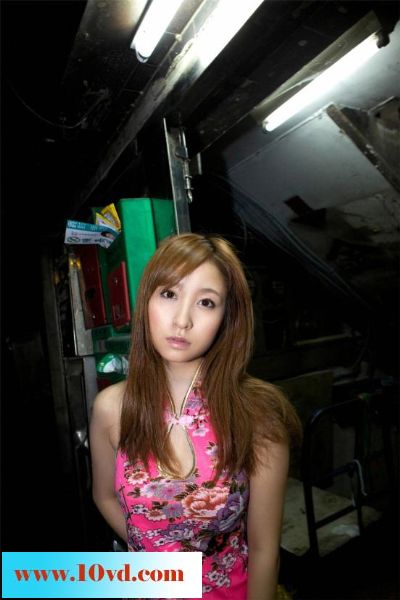 夜中的妩媚娇柔美女【13P】