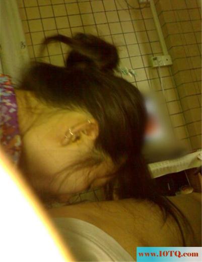 丝袜少妇在家被搞定(19P)