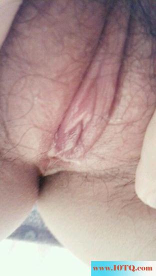 柔魅小宅女系列,嫩的流水的BB你能抵挡住这样的