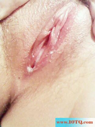 柔魅小宅女系列,嫩的流水的BB你能抵挡住这样的
