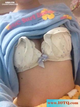 乳头内陷的姑娘，看着有点难受(13P)