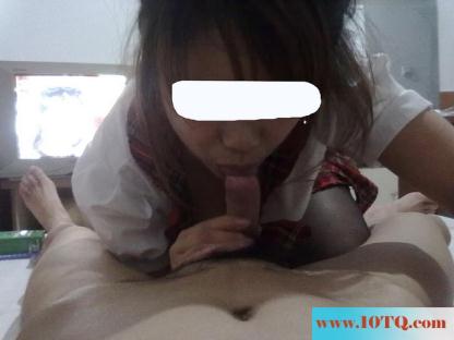 特骚特别会玩床边就给我口交(12P)