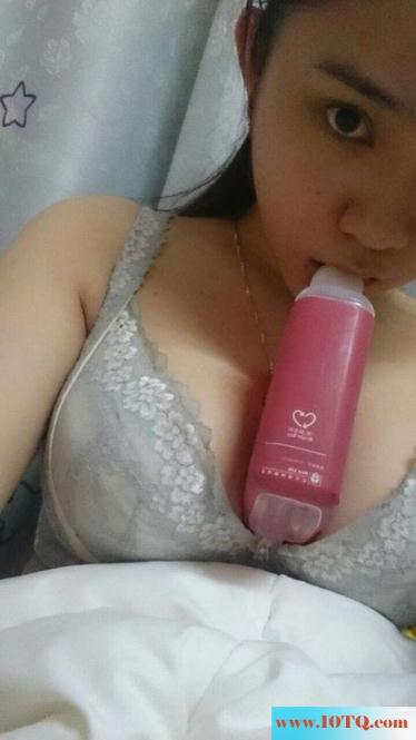 婉芳之流金岁月美好的乳房，星期六一点四十二