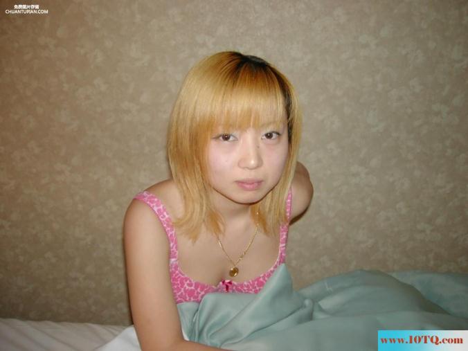 纹身的小太妹(18P)