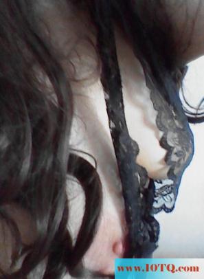 我的小女友自拍美乳美穴(14P)