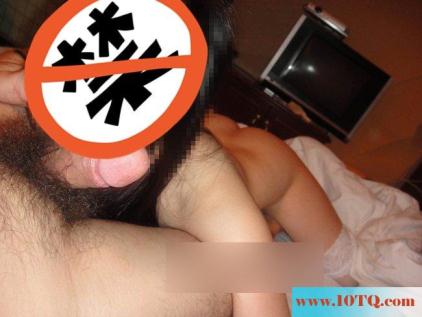 与白嫩情人穿白色丝袜在宾馆XO-(14P)