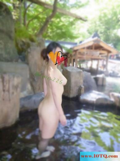 小萝莉粉嫩诱惑的自拍(27P)