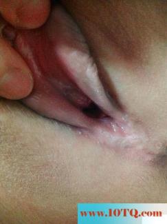 小女友掰B自拍，要的就是这个嫩(16P)