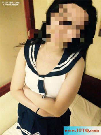 穿水手服的女友(11P)