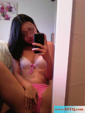 网恋的小妹缠了好久才同意拍给我看(16P)