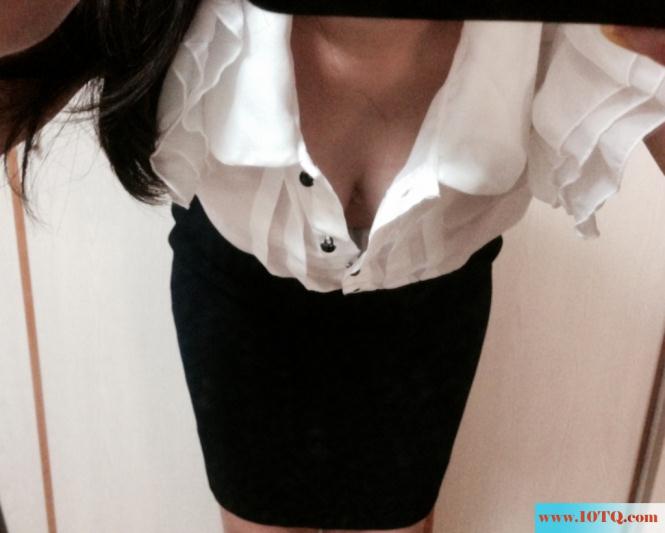 自拍女神F杯湿衬衫乳交10P)