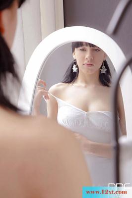 给女友做精油按摩最后上了她(16P)