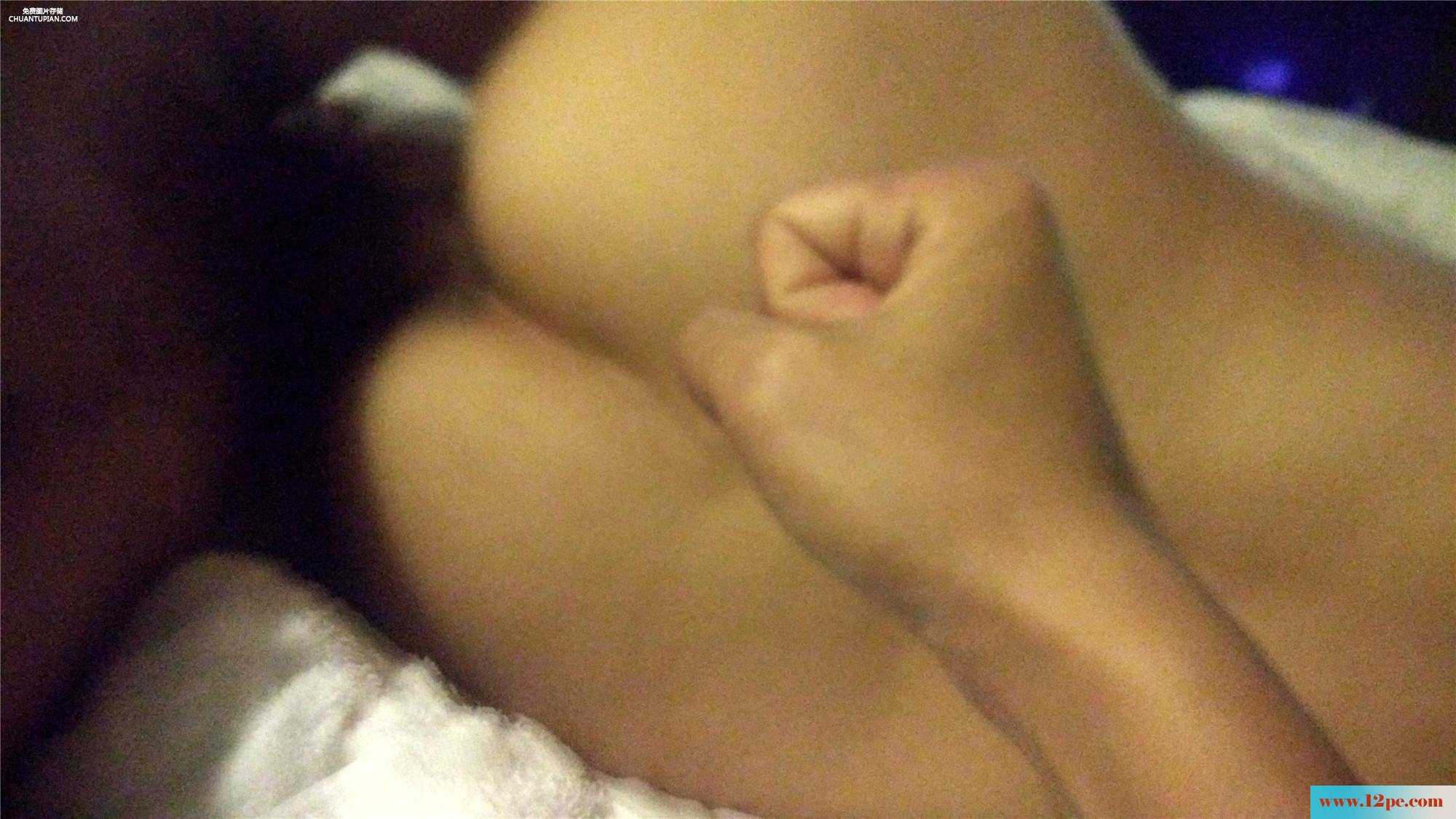 总统套房的无套服务，美女还自带小道具，最后