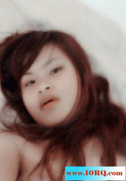 05-14风骚在校小女友，各种场合，各种自慰24P