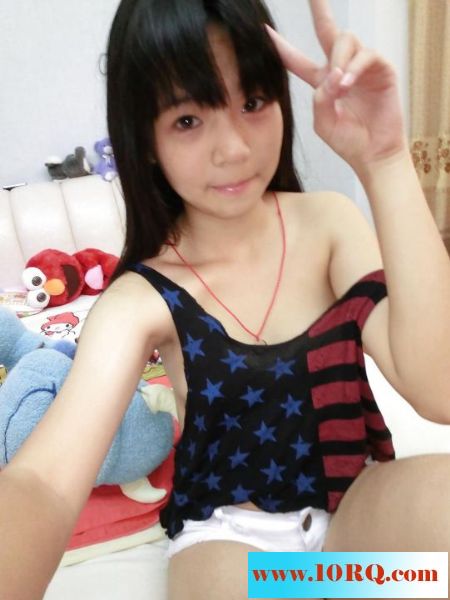 06-26嫩嫩的小萝莉超可爱性感自拍6P