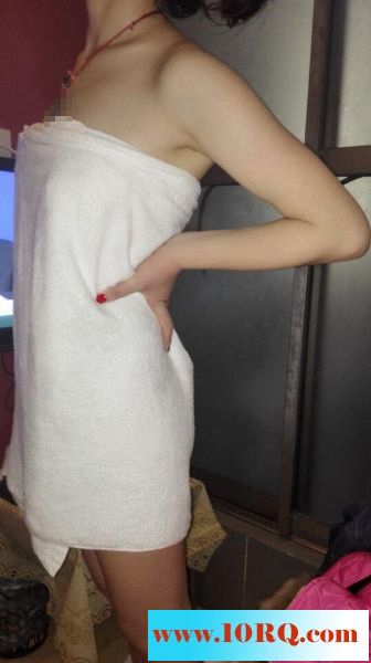 06-26这样的美女骚起来真的不知道什幺感觉呵呵