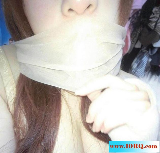 07-23年轻,丝袜,巨乳,小尤物的代名词15P