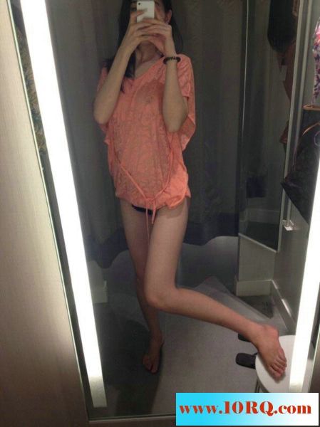 08-03身材容貌比优衣库女主角还棒13P