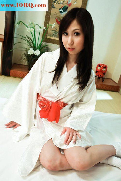 岛国家庭乱伦，练儿媳妇菊花都爆了[15P]