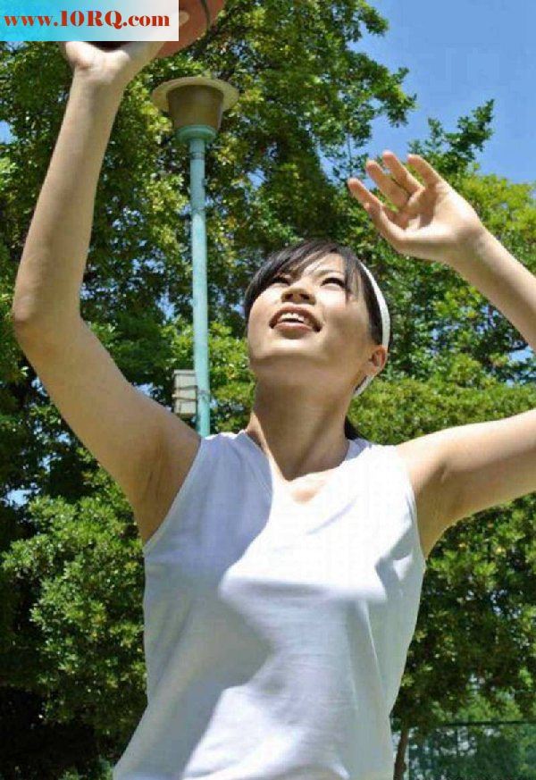 打篮球完顺便也打打洞锻炼下[14P]