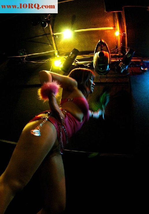 混夜场的女人被我包养了[15P]