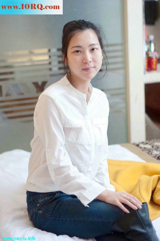 甜美少女性感的高跟美腿、美臀、美乳私拍[15P