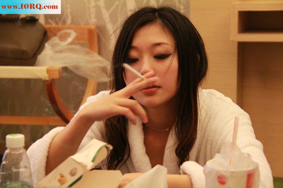 喜欢这种丰满的，奶牛级别的女人，插着爽有肉