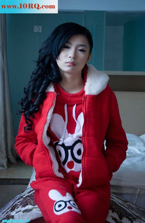 这样的骚女你能享受得来吗[10P]
