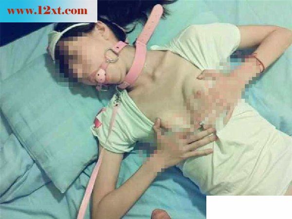 超性感诱惑的小母狗依依[13P]