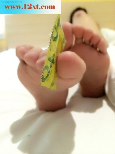 给纯天然白虎嫩妹开苞爆菊很嫩很紧超爽[9P]