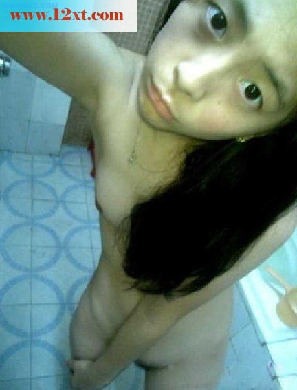 好清纯的学生妹纸，自慰时居然这幺骚包[15P]
