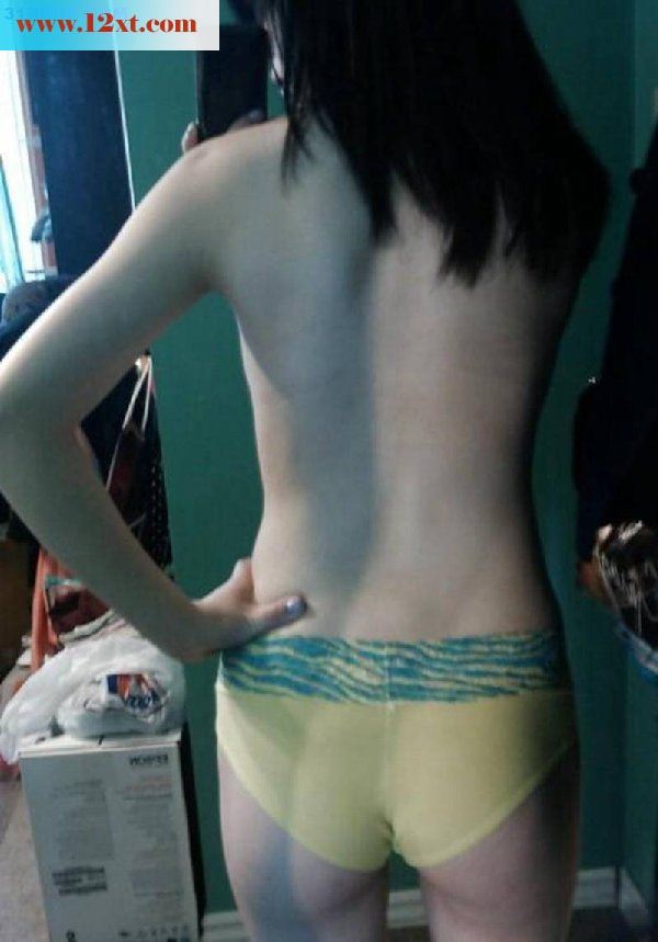 诱人骚女发春诱人自拍被曝光[10p]