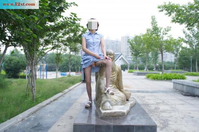 <!-- 标题采集开始 -->(户外休闲小区露出)~早上锻练身体记录真实的印<!-- 标题采集结束 -->