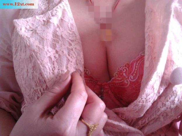<!-- 标题采集开始 -->大奶少妇的诱惑展示(13P)<!-- 标题采集结束 -->